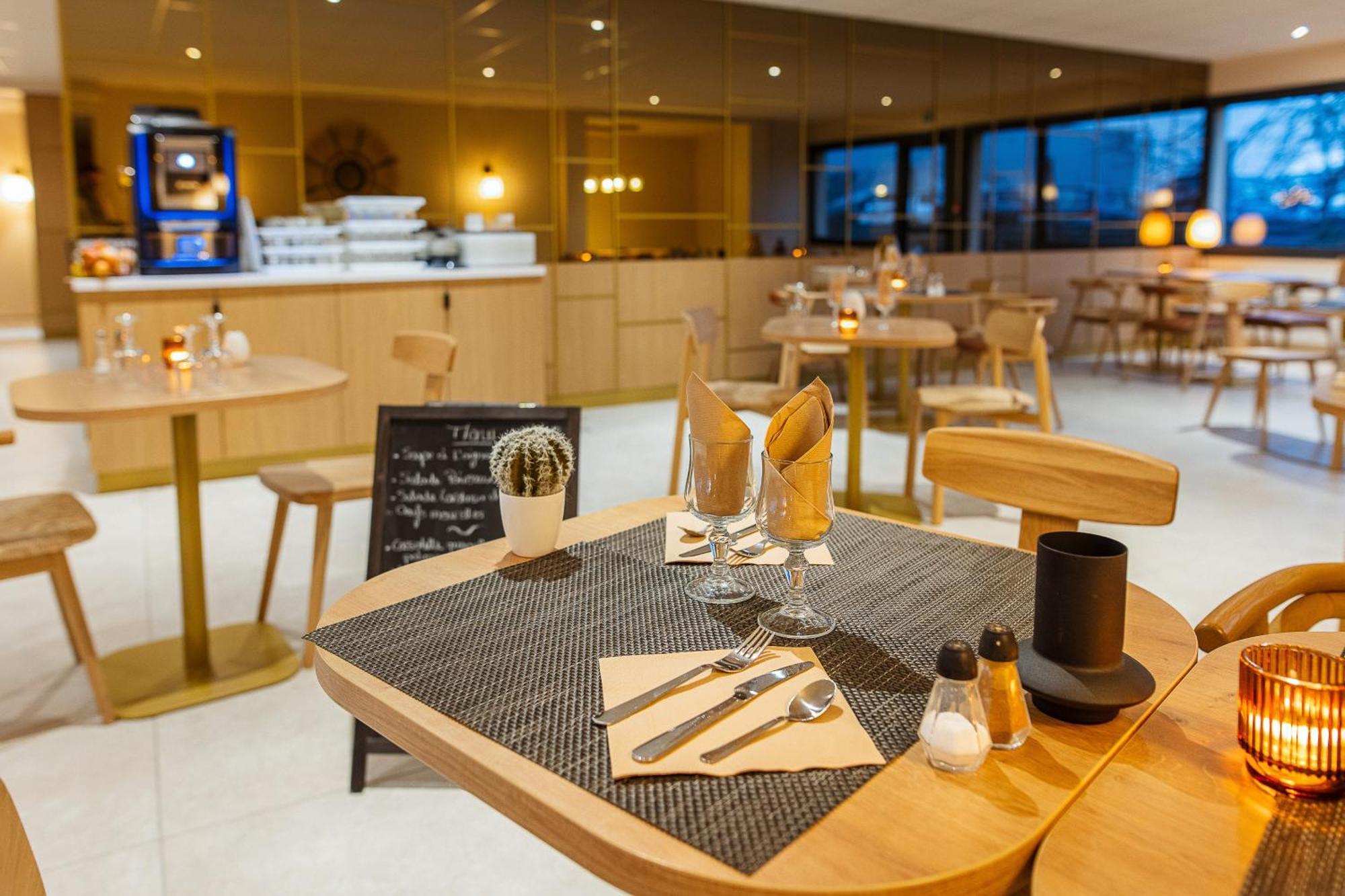 Hotel Bhoma Troyes La Chapelle-Saint-Luc Ngoại thất bức ảnh