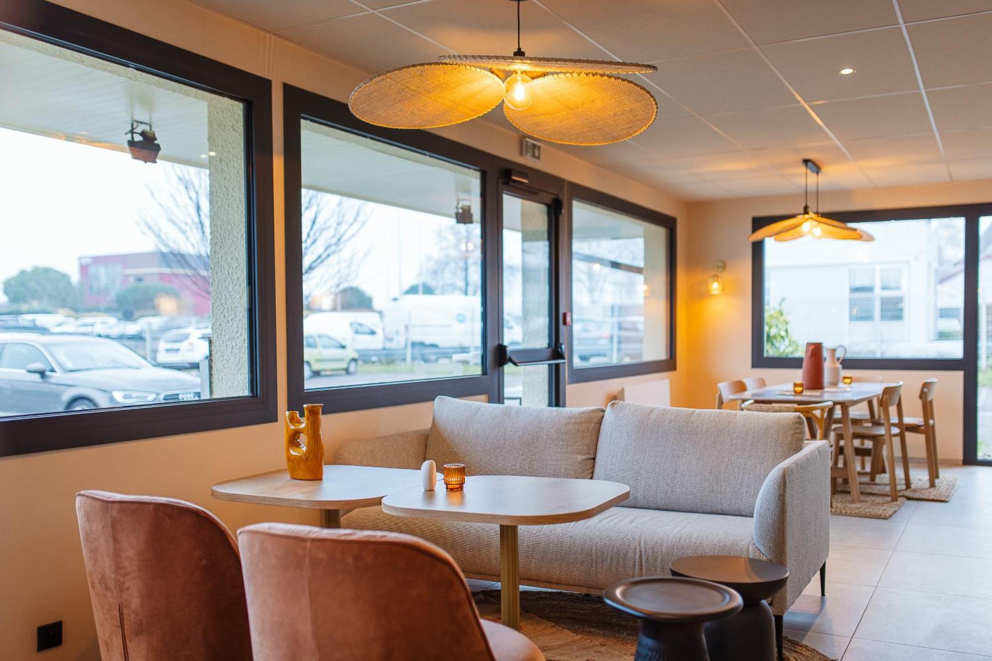 Hotel Bhoma Troyes La Chapelle-Saint-Luc Ngoại thất bức ảnh