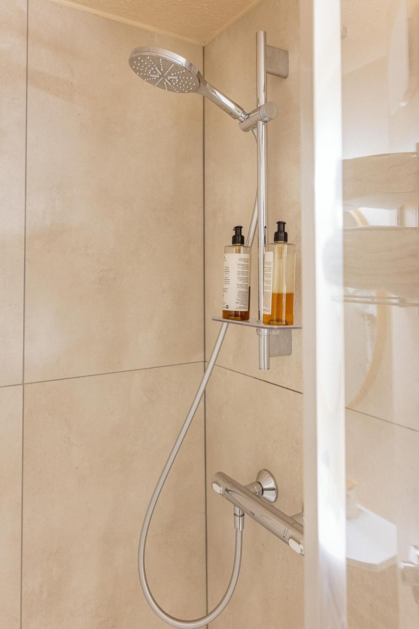 Hotel Bhoma Troyes La Chapelle-Saint-Luc Ngoại thất bức ảnh